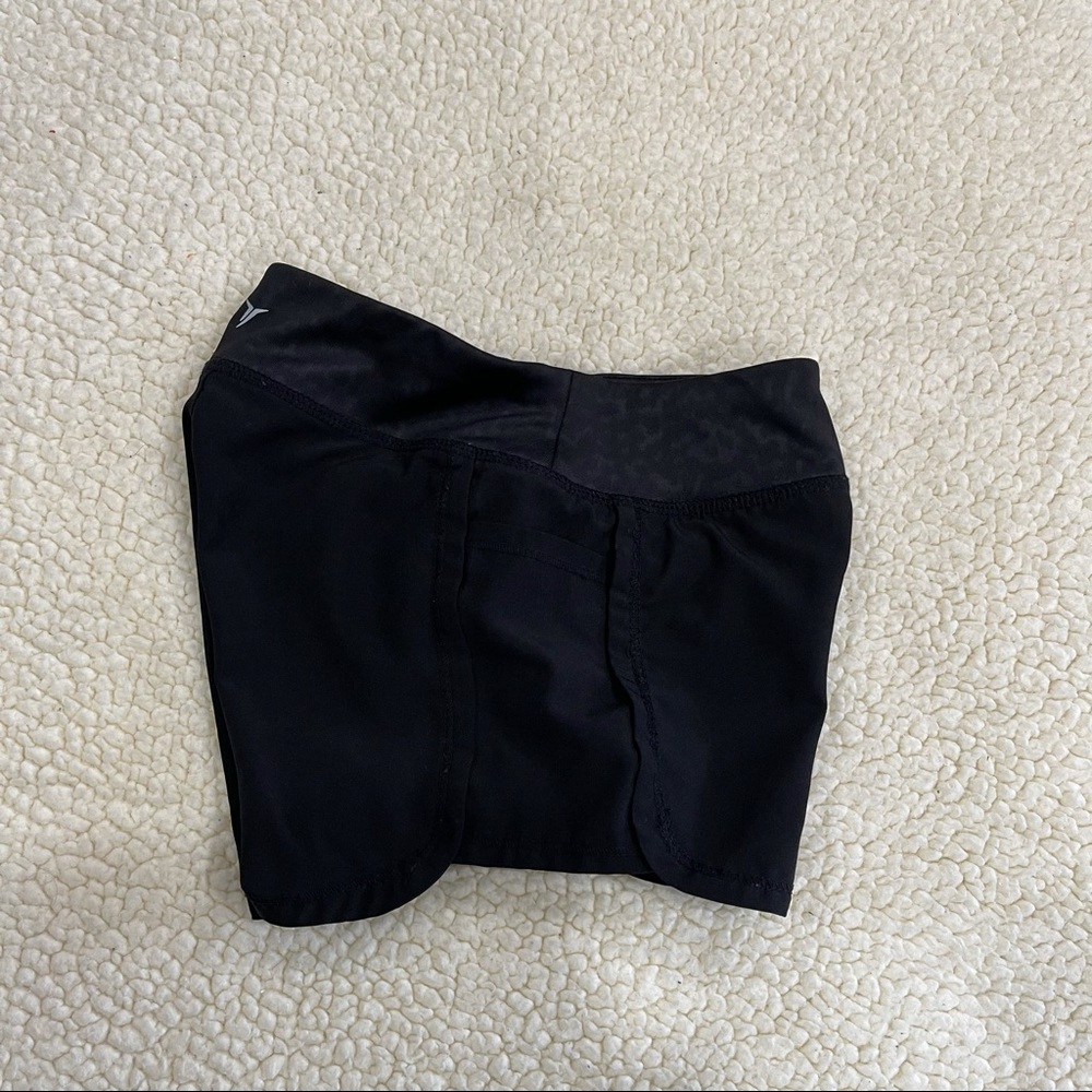 Old Navy Active Wear Dri-Fit Black Shorts
Size 4 / 5 XS 
Pocket on both sides - Picture 5 of 7